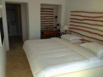 Santorini Cliffs Hotel Imerovigli  Room photo